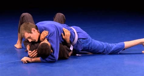 Brazilian Jiu Jitsu Basic Moves What To Teach Beginners Bjj World