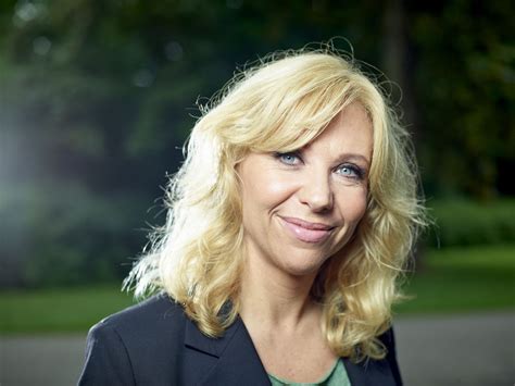 Neem een geit by claudia de breij. Claudia de Breij zesde en laatste Zomergast - NRC