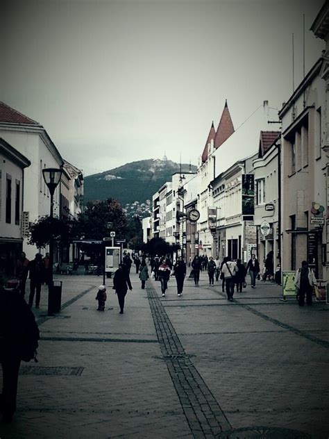 Etias para visitar eslovaquia por turismo, negocios o tránsito. Nitra es una ciudad de Eslovaquia que está rodeada de ...