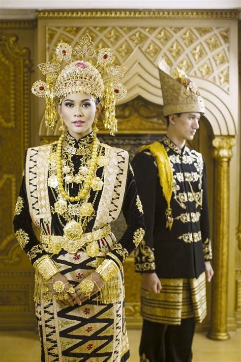 6 Nama Pakaian Adat Aceh Untuk Pria Dan Wanita