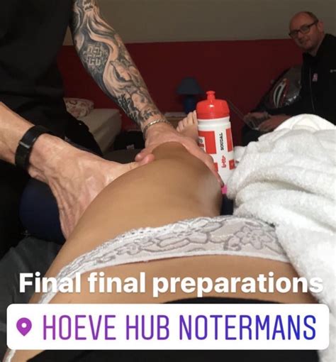 puck moonen sexy and topless 6 photos thefappening
