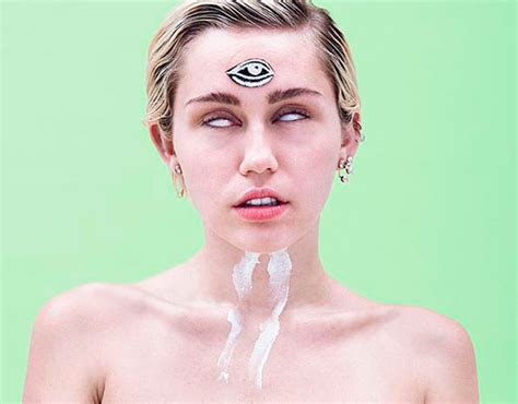 Las Fotos De Miley Cyrus Desnuda Con Su Cerda Para Paper Cromosomax
