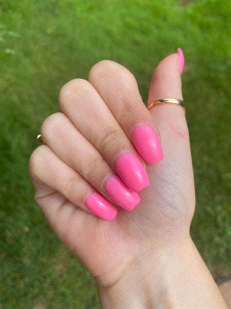 Long Pink Coffin Nails – Vibrant Guide