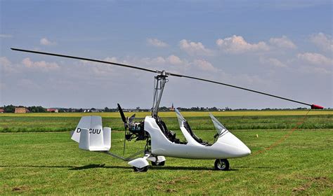 Early game gyrocopter is a strong ganker, with rocket barrage able to output a lot of damage in a short amount of time if he and his target are alone. Helikopter Absturz bei Dahlem - Presse-Eifel