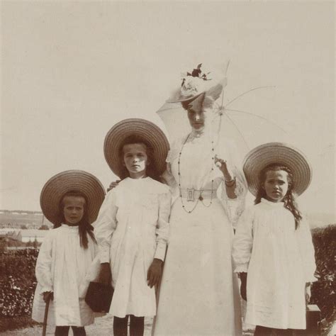 Empress Alexandra Feodorovna With Three Of Her Daughters 1906 Photo