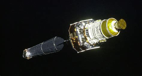 Filechandra X Ray Observatory After Release From Space Shuttle