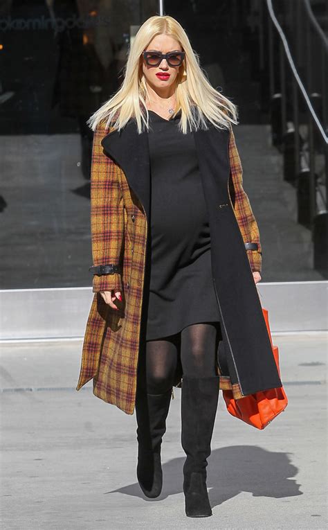 Pregnant Gwen Stefani Stuns While Shopping E Online