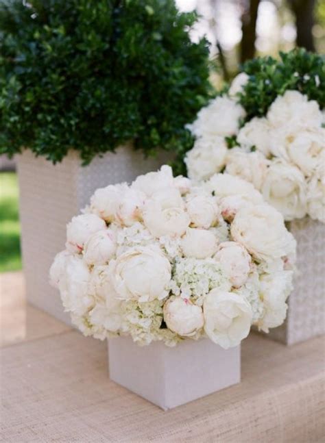 Bouquetflower Hydrangea And White Peonies 2043196 Weddbook