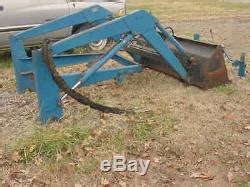 New Holland 7108 Compact Tractor Loader