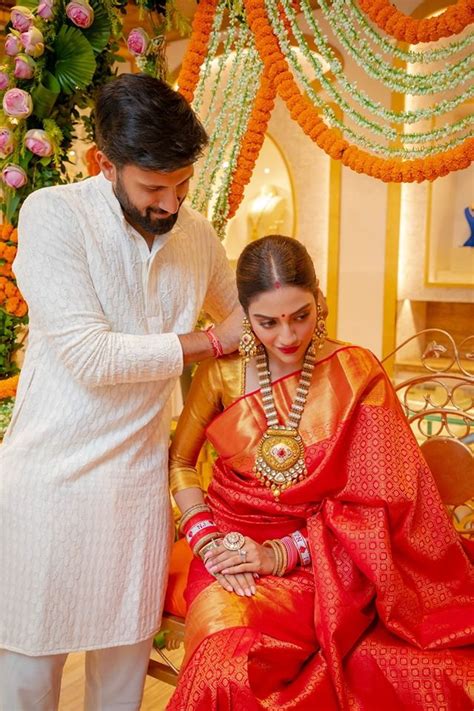 The Lovely Newly Married Couple Celebrated Their First Sindhara At Sawansukha Jewellers