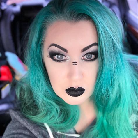 Zenova Braeden On Instagram “when You Shoot A Video With Weird Makeup