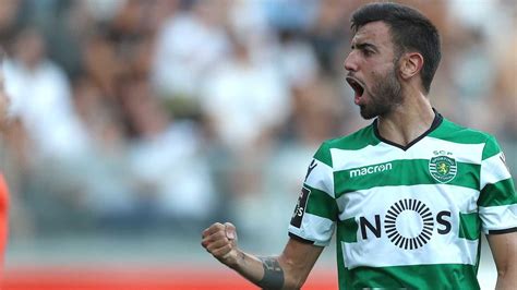 ⚽ @manchesterunited & @portugal @positionumber enquiries@tentoesmedia.com. Bruno Fernandes Wallpaper