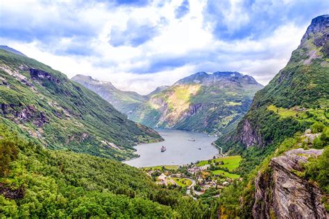 From Mountains To Fjords These Are The 15 Things You Must See In Norway