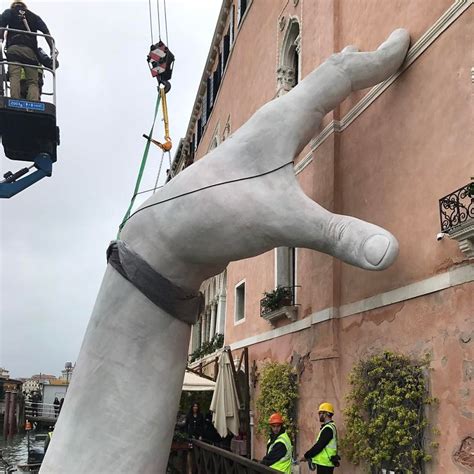 Lorenzo Quinns Giant Hands Sculpture In Venice