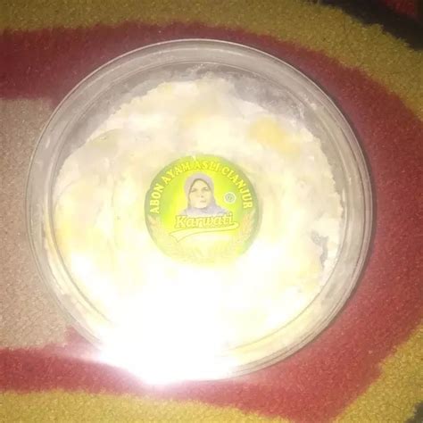 Foto seorang biksu yang sedang membantu seorang pria berwudu menjadi viral di media sosial. Ngakak, 7 Tempat Makanan Nyeleneh dari Barang Bekas Ini ...