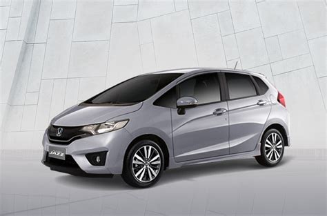 Japanese automaker honda is known for its reliable and practical cars in the indian market. Which car should I buy, Honda Jazz or Honda City? | Autodeal