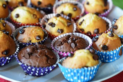 Non devo pesare il burro, non c'è bisogno di lavorarlo a lungo e risultano più soffici. Come preparare degli ottimi Muffin senza burro: morbidi e ...