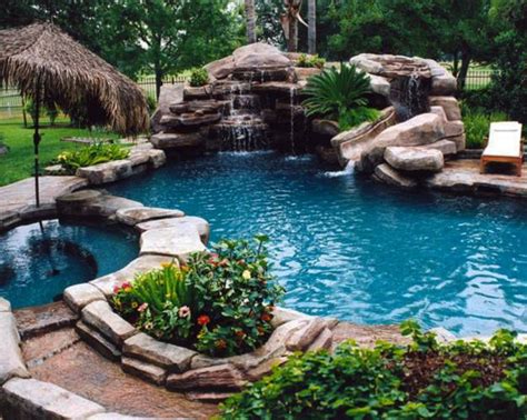 Nothing speaks of luxury more than a beautifully designed water feature splashing into a crystal clear pool. 20 Unique Outdoor Swimming Pool Design Ideas, Inspiring ...