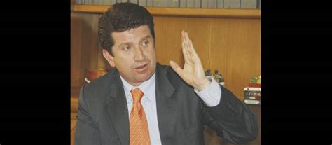 Ministro de defensa, ex director de presidencia de la república (dapre). Diego Molano: "Colombia no es un país que regale a sus niños"