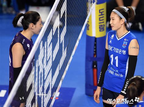 공지 ntr 동인지 작가 추천. 김연경-김수지 '동갑내기들의 신경전'포토