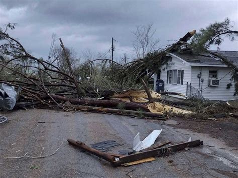 A Missouri Tornado Left At Least 5 People Dead Npr