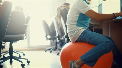 Thinking Of Sitting On An Exercise Ball At Work Heres Why You Shouldn
