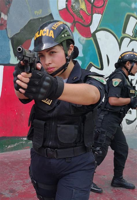 Total 72 Imagen Imágenes De Mujeres Policias Con Frases Abzlocalmx