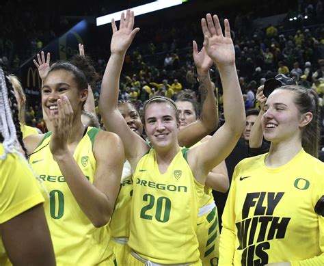 listen oregon ducks women s basketball takes a recruiting trail victory lap