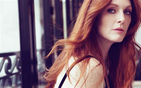 Actress Girl Redhead Julianne Moore Wallpaper 1680x1050 18309