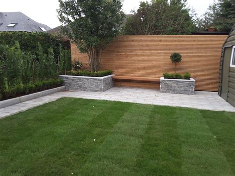 Large stone or rock walls can sometimes dominate or overshadow the home landscape. Natural Stone Cladding Walls | Stone Wall Cladding ...