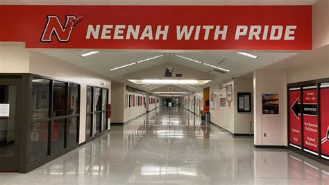 Neenah High School Temporarily Requiring Masks Wtaq News Talk 975