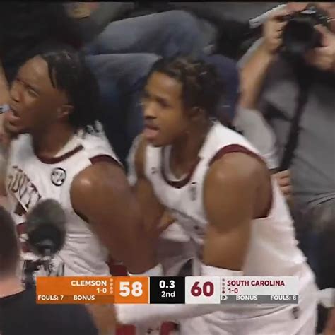 Sec Network On Twitter South Carolina Beats Clemson On A Last Second Shot 🚨 Gamecockmbb