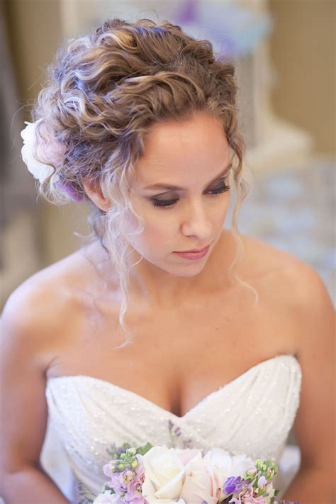 Pin By Laura Simpson On Hair Curly Bridal Hair Curly Wedding Hair