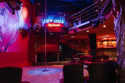 new girls cabaret club de striptease en madrid centro