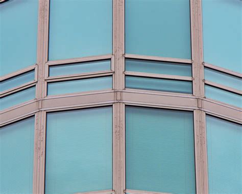 Download Wallpaper 1280x1024 Windows Glass Building Facade Standard