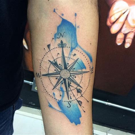 This work was made as a template for tattoo. wind rose tattoo #wind #rose #tattoo | Rosa de los vientos ...