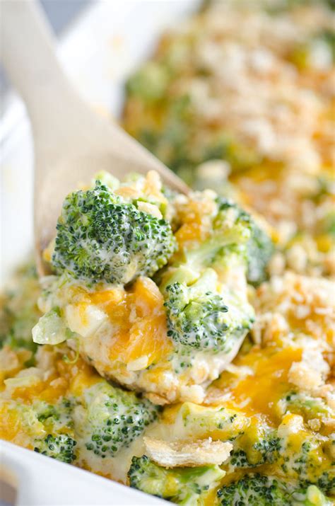 Easy, cheesy chicken broccoli casserole is on of my favorite recipes. Chicken Broccoli & Rice Casserole - The Cloptons