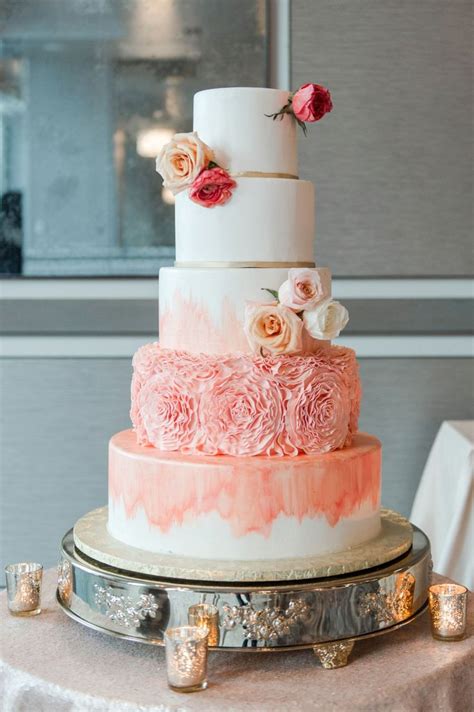 Lovely Coral Wedding Cake Coral Inspired Wedding Coralweddingcake