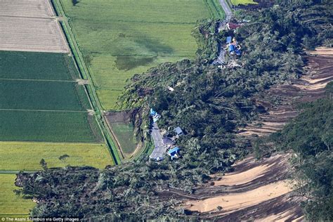 Powerful 6 7 Magnitude Earthquake Rocks Northern Japan Daily Mail Online