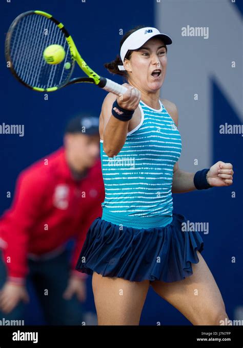 Yulia Putintseva Damen Tennis Fotos Und Bildmaterial In Hoher