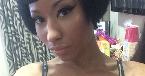 Nicki Minaj Suffers A Small Nip Slip—see The Pics E Online