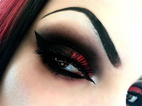 Pin By Wyrdwolfdesigns Gothic Decor On Goth Clothes Shoes Makeup And Nails Black Eye Makeup