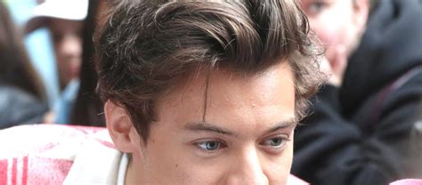 Look Singer Gets Face Tattoo Of Harry Styles Y98