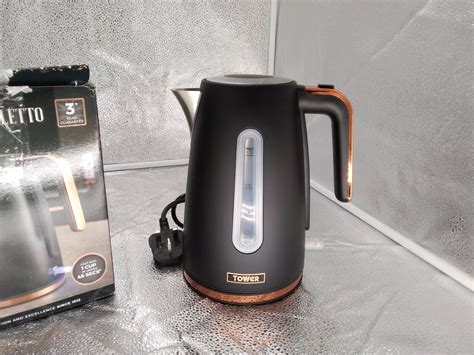 Tower Cavaletto T10066blk 17l 3kw Jug Kettle Rapid Boil Black And Rose