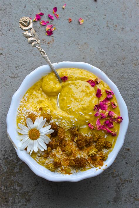 This Mango Lassi Smoothie Bowl Is The Perfect Sweet Breakfast Recipe