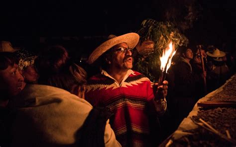 Año Nuevo Purépecha La Caminata Del Fuego México Desconocido
