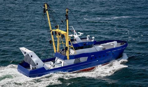 Beam Trawler 3608 Provides Fishing Efficiently In Rivers Coastal