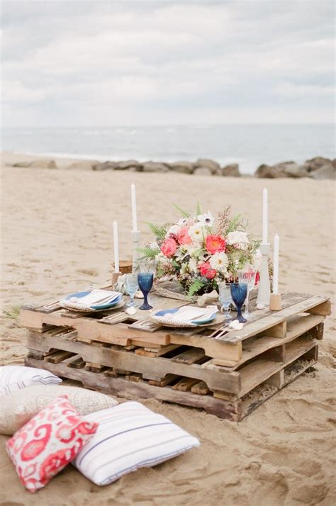 Beach picnic table illustrations & vectors. Romantic Beach Picnic | Romantic beach picnic, Beach ...