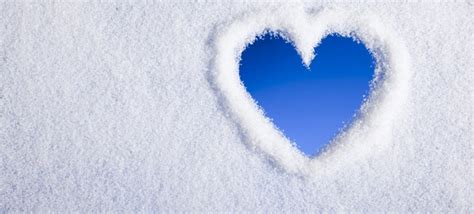 Lovely Heart Shape On Snow Fast Online Image Editor