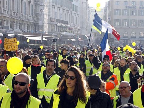 Yellow Vest Movement Continues French Protests But On Smaller Scale Guernsey Press